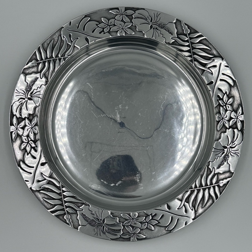 The Wilton Co RWP- Vintage Hibiscus Tropical Pewter Round Tray